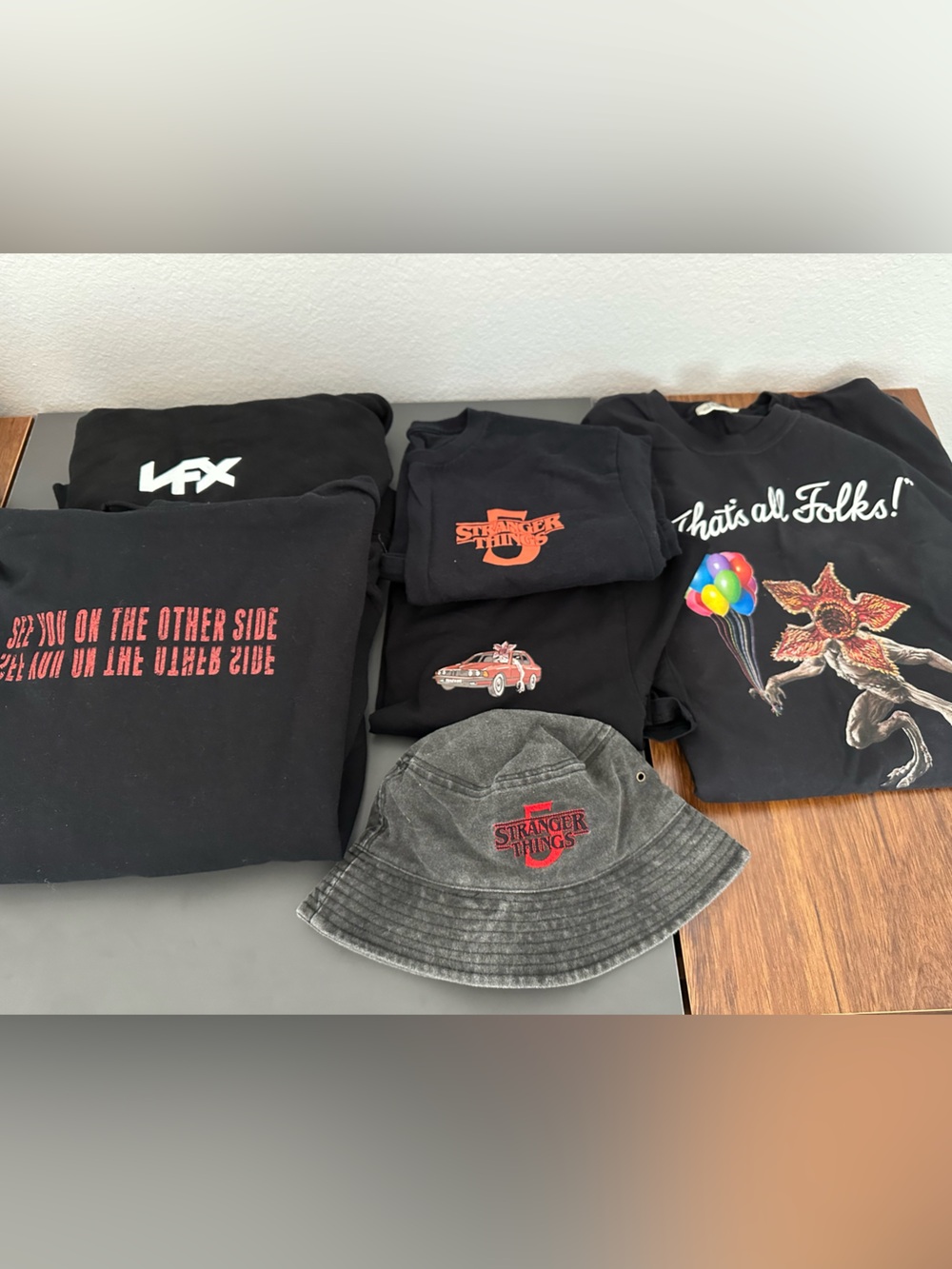'Stranger Things' Production Crew Official Bundle
